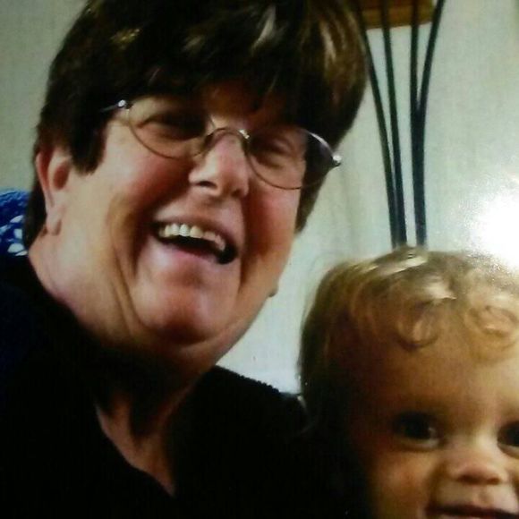 Meet your Posher, Vickie - Picture 1 of 1